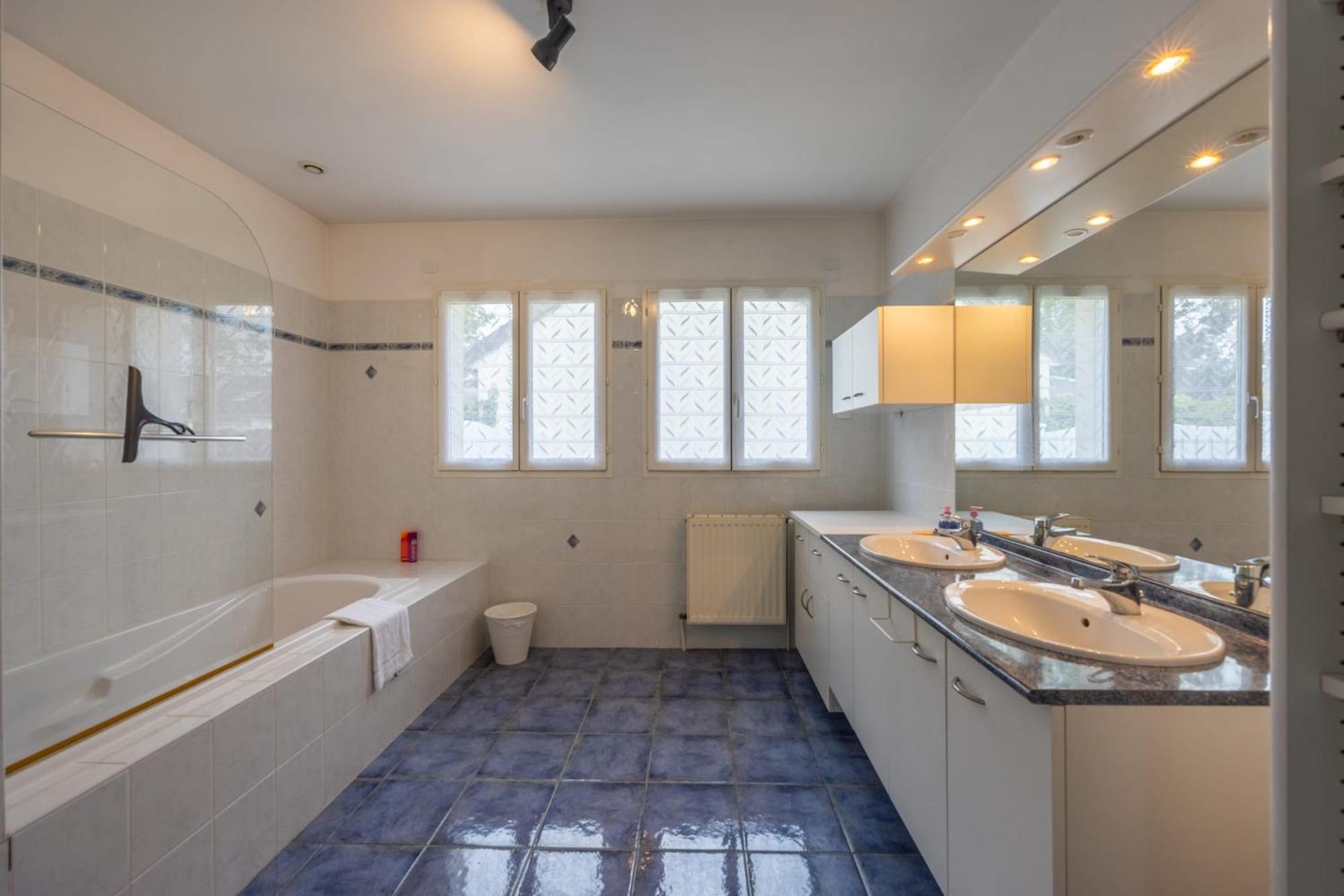 Le Nest Quiet House In City Center بايو المظهر الخارجي الصورة